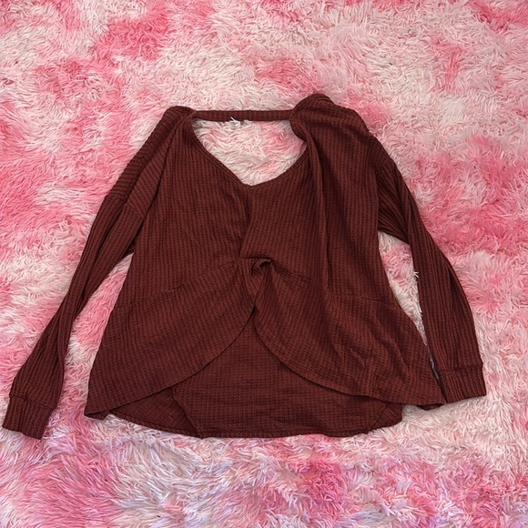 American Eagle Sweater - Picture 3 of 3